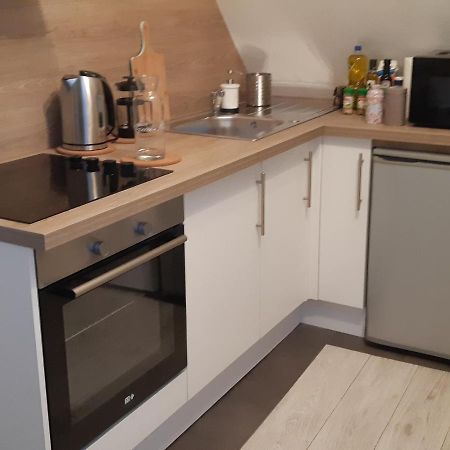 Elbeuf Studio Combles Chambre Separee Wifi Sweet Home Экстерьер фото