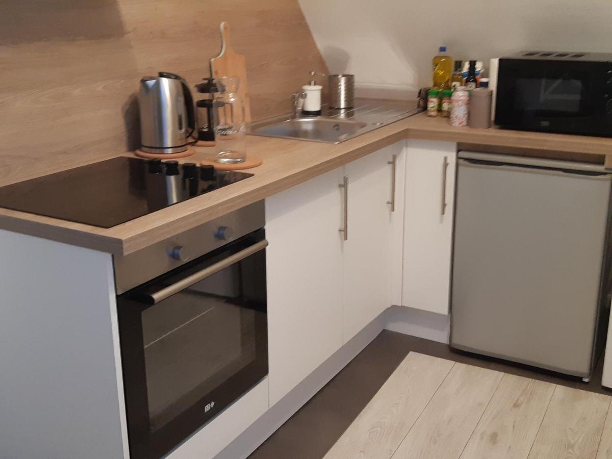 Elbeuf Studio Combles Chambre Separee Wifi Sweet Home Экстерьер фото